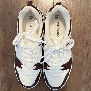 Primark Women’s White and Dark Brown Lace-Up Sneakers